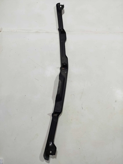 Suporte guia para-choque dianteiro superior GM Onix 2014 (ID:278)