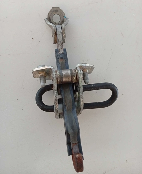 Limitador Porta Tras. Esq. Fiat Linea 2009 (ID:16602)