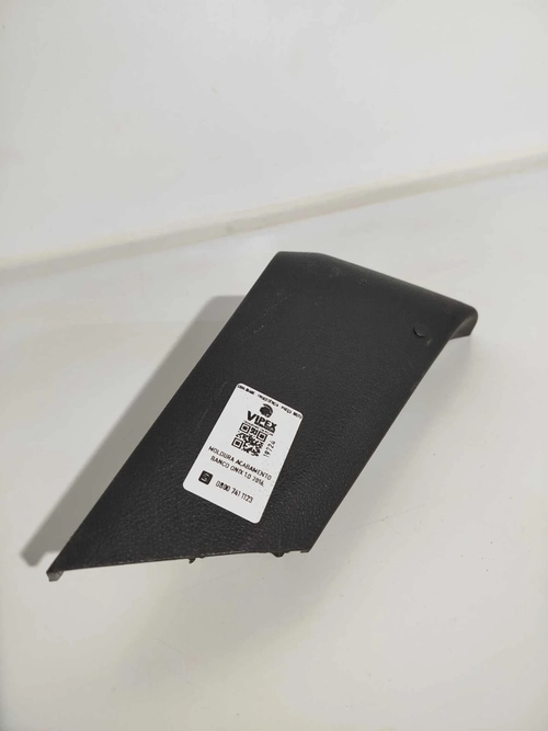 MOLDURA ACABAMENTO BANCO  CHEVROLET ONIX 1.0MT LT 2016 (Id:19724)