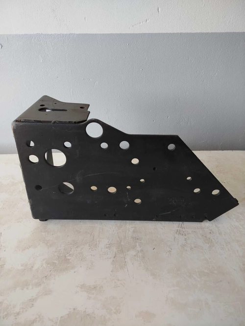 Console chassi esquerdo Volkswagen constellation 24-250 (id:8291)