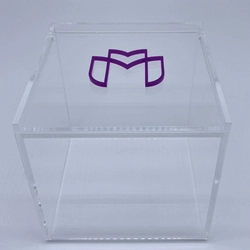 Caixa Cubo - Logo alto relevo inicial ou desenho