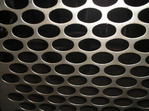 CHAPA PERFURADA PENEIRA  1.50x0.30 Vaza Café em coco ou terra