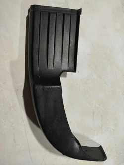 Pisante ponteira para-choque Hilux 2021 (ID:1547)