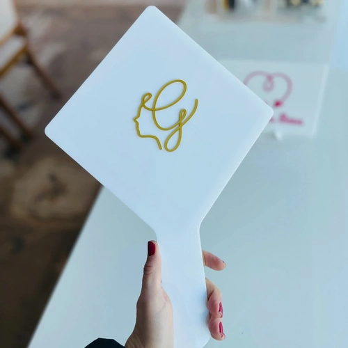 Espelho Branco G - Logo alto relevo inicial ou desenho