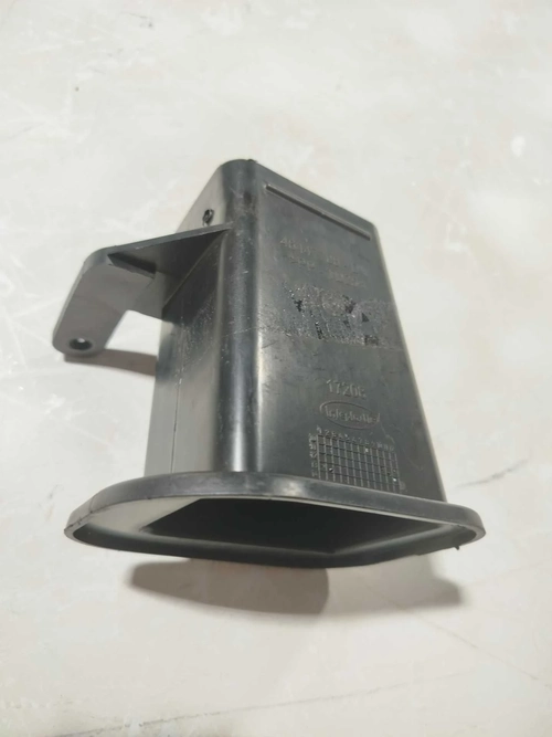 Duto saída ar direito Fiat Strada working 2020 (ID:1701)