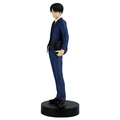 Figure Attack On Titan - Levi Ackerman  - Suit Version - Pop Up Parade
