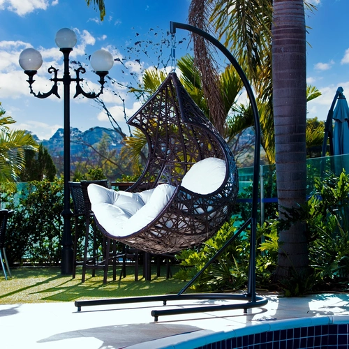 Balanço   Fibra Sintética Alumínio e Pintura Epóxi  (com base) Capri em C