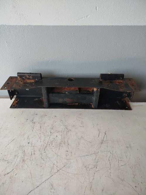 TRAVESSA DIANTEIRA VW WORKER 14 200/12 140H/14 150/14 220 1998/2008 (id:9919)