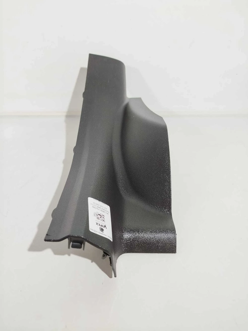 MOLDURA SOLEIRA TRASEIRA LE ONIX LTZ AT6 1.4 ECO 2017 (id:7561)