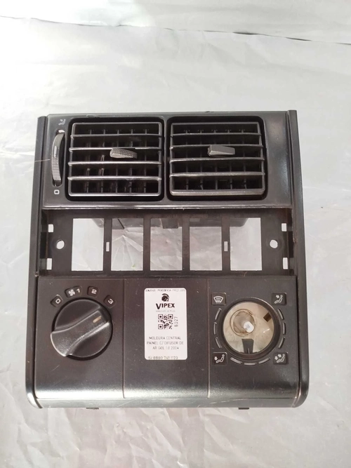 MOLDURA CENTRAL PAINEL C/ DIFUSOR DE AR GOL 1.0 2004  (ID:8027)
