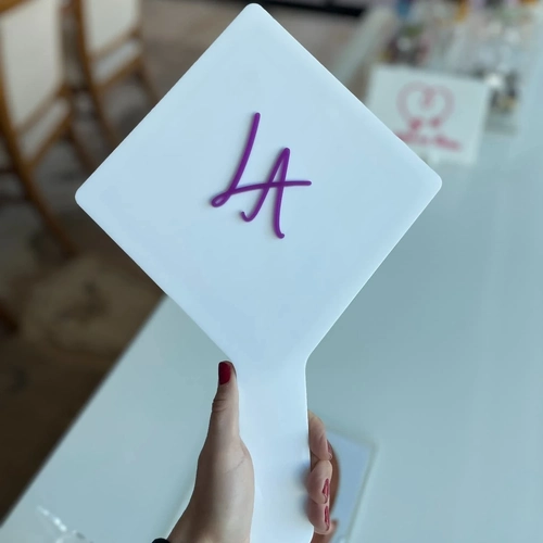 Espelho Branco M - Logo alto relevo inicial ou desenho