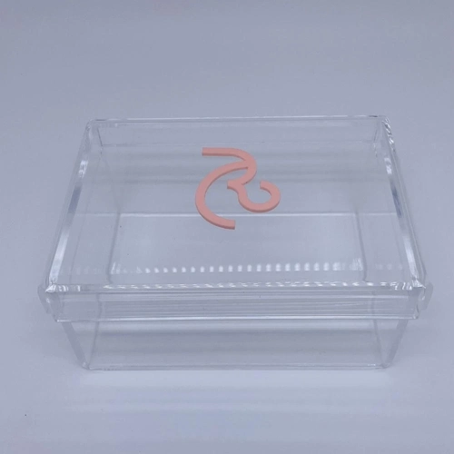 Caixa P tampa removível - Logo alto relevo inicial ou desenho