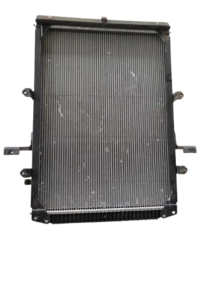 RADIADOR IVECO STRALIS (ID:8794)