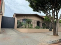 Casa para venda e locação – 3 dormitórios (1 suíte), 400 m², 6 vagas – Jardim Shangri-lá A, Londrina