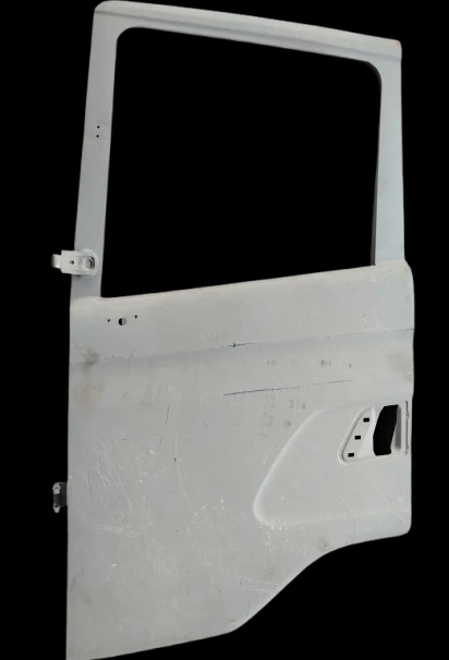 Porta D/scania Série 4/5/6 (ano1998/2018) Cabine P (id:14977)
