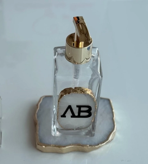 Vidro com quartzo e logo e  apoio retangular - Logo alto relevo inicial ou desenho