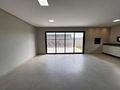 Casa para alugar em Londrina, Conjunto Habitacional Alexandre Urbanas, com 3 suítes, com 198 m²