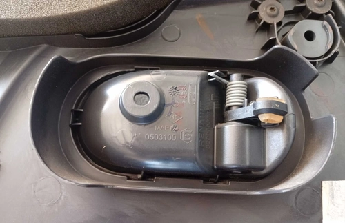 Forro Porta Dianteira Esquerda RENAULT LOGAN 2012 (ID:21402)