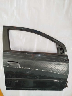 PORTA DIANTEIRA LD  ONIX LTZ AT6 1.4 ECO 2017 (id:7530)