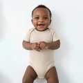 Body Manga Curta Para Bebê Taita Unissex - Areia Claro