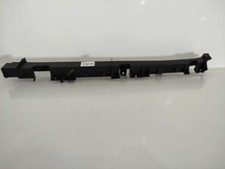 ACABAMENTO INFE LAT CAÇAMBA LE OROCH DYN 1.6 SCE 2022 (id:5711)