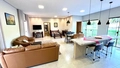 Casa à venda no Cond. Estância SANTA PAULA c/ 250m² construção, 4 dorm. (2 suítes) churrasqueira, piscina, terreno de 1.708m² com pomar e campo de futebol