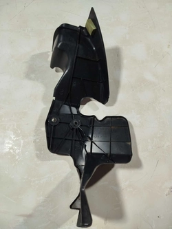 Defletor radiador LD Hilux 2005/15 (ID:1770)