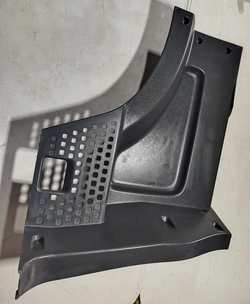 Acabamento interno roda traseira Fiat Fiorino 2020 (ID:1837)