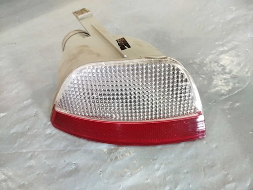 LANTERNA TRASEIRA LUZ DE RE LD FORD FOCUS 2.0L HA 2007 (id:7595)