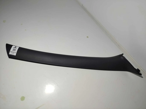 MOLDURA DA COLUNA OROCH DYN 1.6 SCE 2022 (Id:5690)