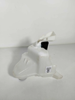 RESERVATORIO AGUA PARABRISA HILUX 2020 (ID:2047)