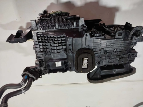 CAIXA DE AR COMPLETA HILUX 2020 (ID:2051)