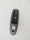 Suporte Botão Vidro Esquerdo Fiat Linea 2012/2016 (id:16853)