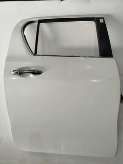 PORTA TRASEIRA HILUX 2020 LD (ID:3295)