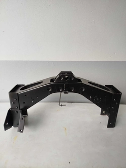 Travessa dianteiro Volkswagen 7100 7110 7120 8100 8120 8150 (ID:8643)