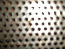 CHAPA PERFURADA PENEIRA 1.50x1.00 Vaza Café em coco ou terra