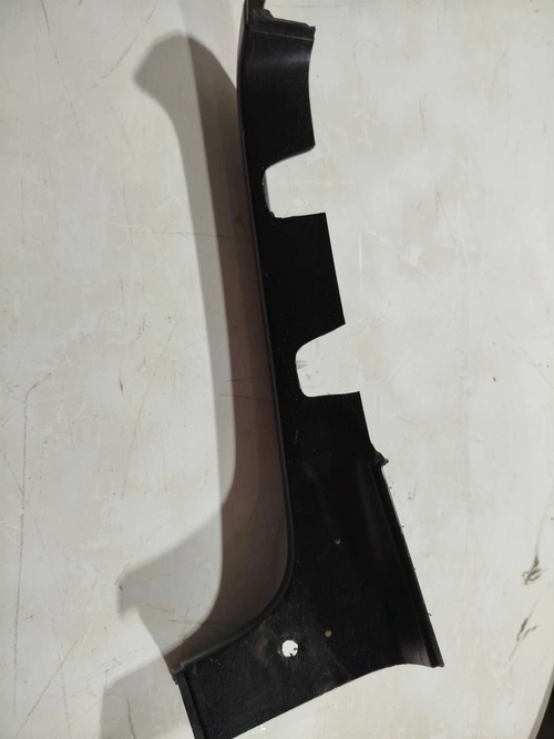 Moldura traseira LE Saveiro Cross G6 2014 (ID:1352)