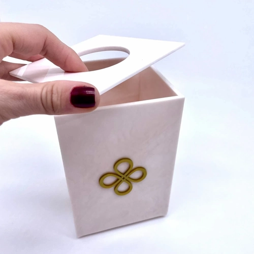 Lixeira de mesa acrílico madrepérola - Logo alto relevo inicial ou desenho