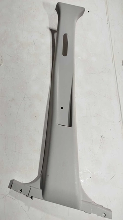 Acabamento coluna L.E FIAT UNO VIVACE 2014 (ID:1526)