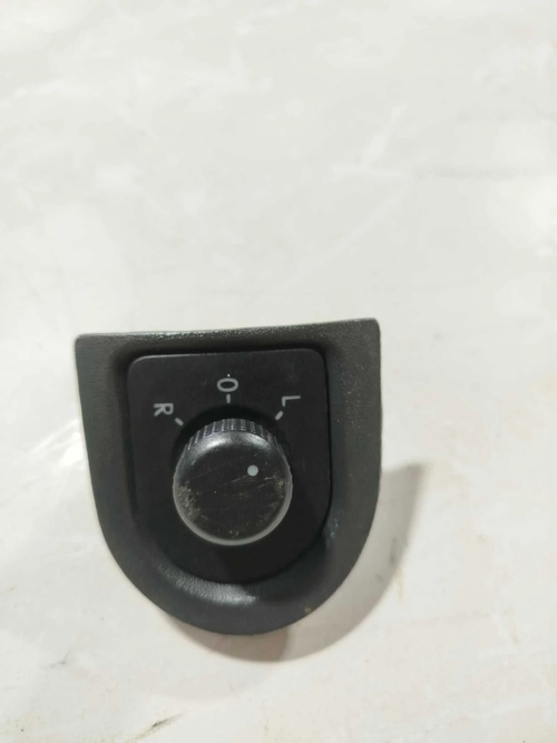 Botão retrovisor elétrico gol Saveiro Voyage G5 (ID:1641)