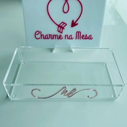 Bandeja P - Logo alto relevo inicial ou desenho