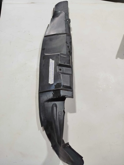 Acabamento paralama dianteiro esquerdo Audi A3 2006 (ID:111)