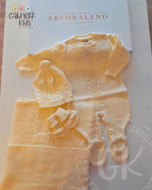 Saída Maternidade Dolce 4 peças Amarelo Pó Unissex