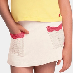 Short Saia Moletinho Com Bolsos Em Tricô Fakini Feminino
