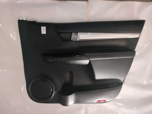 FORRO PORTA DIANTEIRO HILUX 2018 LD (ID:8361)