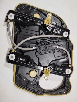 Mecanismo de elevação do vidro dianteiro do Jeep Compass 2018 (ID:339)