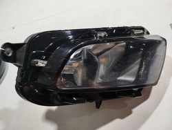 Farol dianteiro direito Fiat Toro 2019 (ID:298)