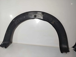 ACABAMENTO PARALAMA TRASEIRO LE MONTANA CONQUEST 2007 (Id:7828)