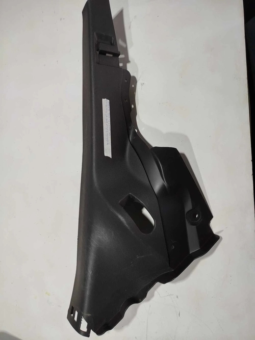 Moldura coluna lateral traseira direita GM Ônix Prisma 2019 (ID:267)