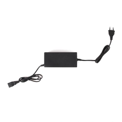 Carregador De Bateria Para Scooter Eletrica De Litio 67.2v 2.0ah